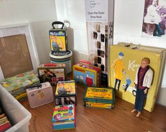 Vintage lunch boxes - perfect condition