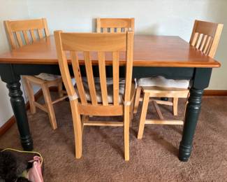 Oak top wooden dining table with 4 oak chairs