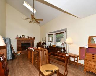 027Family Room