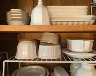 Pfaltzgraff Heritage White collection