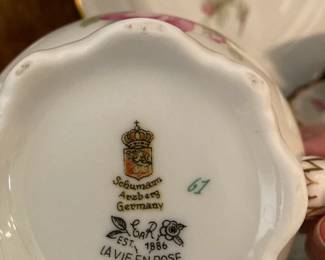 Schumann Arzberg china, "La Vie En Rose" pattern