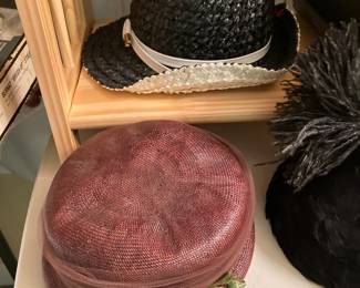 Great selection of vintage hats