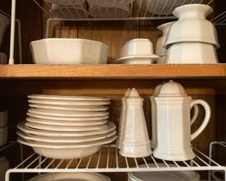 Pfaltzgraff Heritage White collection