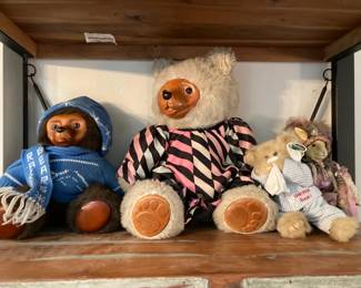 Vintage Collectible Raikes bears