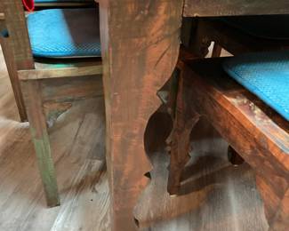Leg of dining table