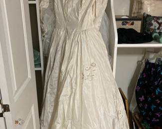 Wedding gown