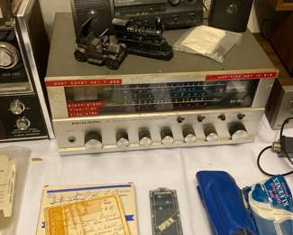 Vintage Realistic DX-150 communication receiver shortwave radio