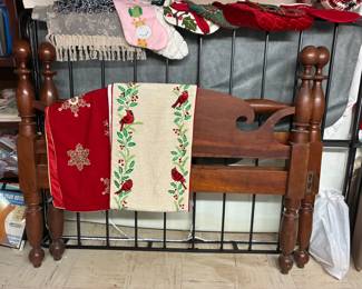 Beautiful wooden bedframe