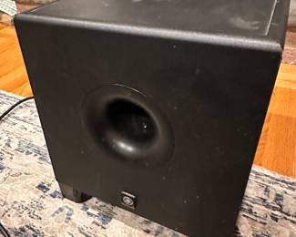 Yamaha HS8S Powered Subwoofer