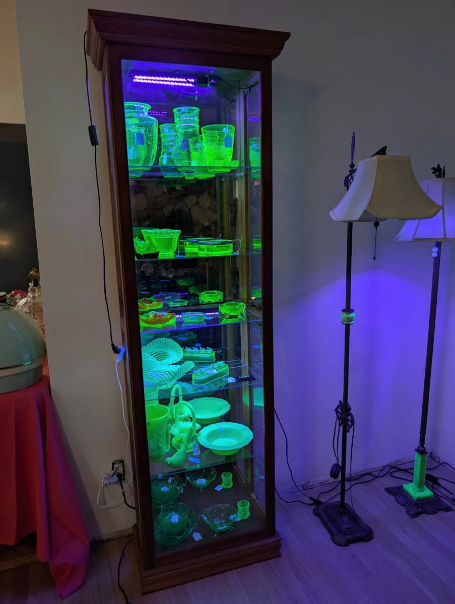 Uranium and Vaseline Glass, 395 black light