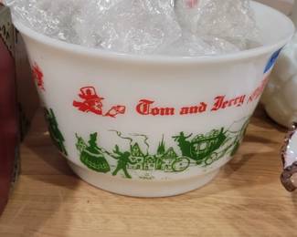 Tom and Jerry punch bowl