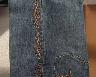 COSMOPOLITAN JEANS SIZE 10