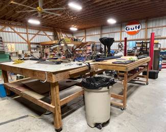 ROLLING WOOD WORK BENCHES