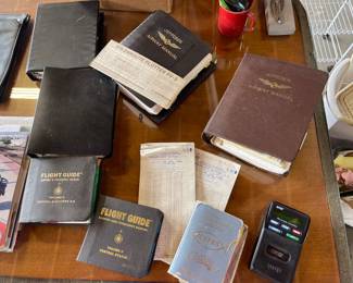 FLIGHT GUIDES, JEPPESEN AIRWAY MANUALS