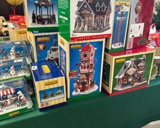 Le max Christmas Village