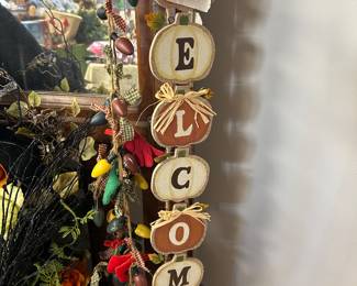 More Fall and Christmas Decor
