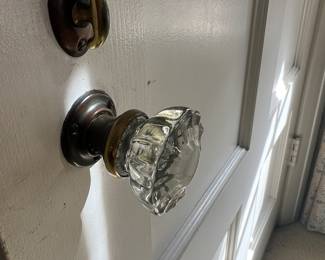 Crystal door knobs