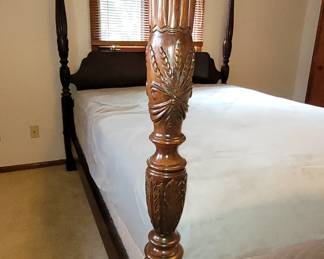 Rice motif on Poster Bed