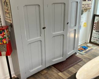 Nice Vintage cabinet