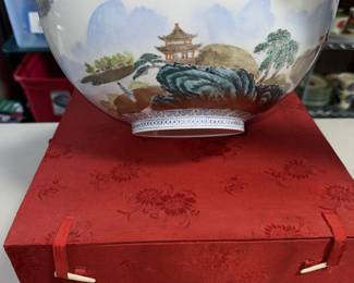 Fine Porcelain Eggshell Bowl