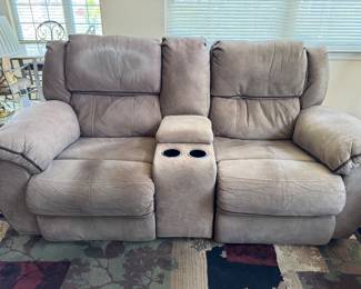 Recliner sofa