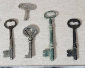 Antique skeleton keys