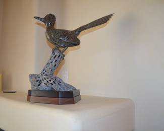 "Don't Move" bronze sculpture by Gerald Balciar