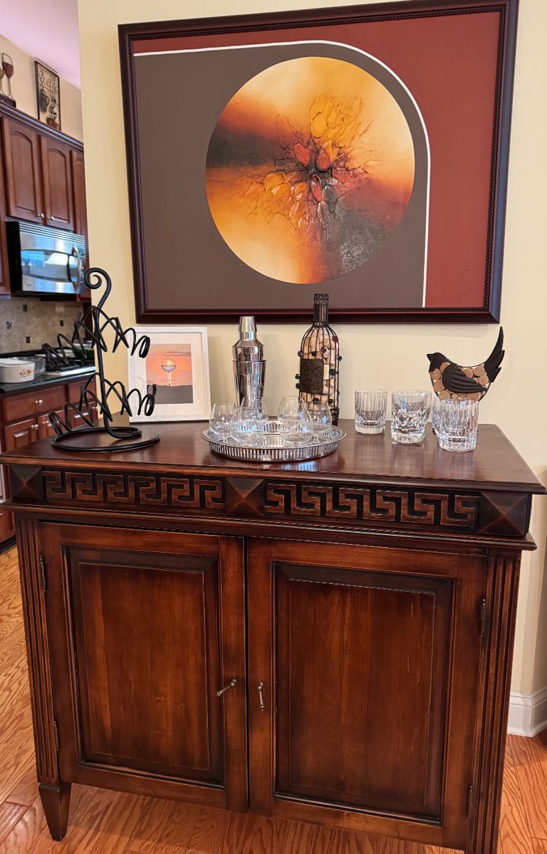 Bar cabinet