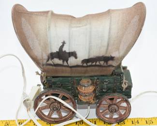 Western wood looking covered wagon lamp