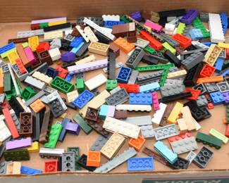 assorted Lego pieces