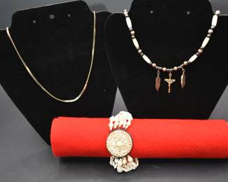 lot of 3 pieces of misc jewelry