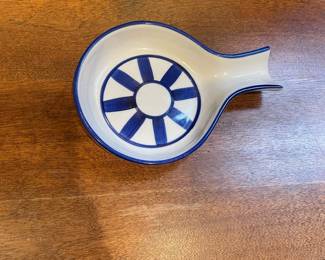 D53 - $65. 4 Piece Dansk Arabesque Pottery.