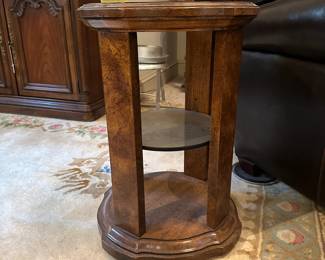 D79 - $30. Small Side Table with Single Shelf. Measures 16" round x 22" tall.