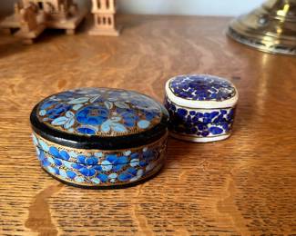 D23 - $5 Each Trinket Boxes.