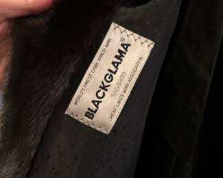 D1 - $450. Givenchy Haute Fourrure. "Blackglama - World's Finest Dark Ranch Mink". No Size Tag - Looks to be a size large. No issues noted.