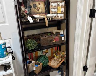 Farm house items rooster themed