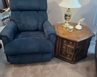 Blue La-Z-Boy rec, vintage, octagon side table,