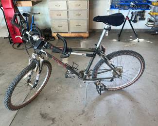 2 USA trek 930 Single Track Rd. bikes