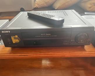 Sony hi-fi stereo VHS player