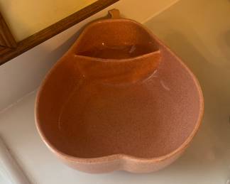 Pfaltzgraff Pear Shaped Chip & Dip Bowl Salmon Pink Glaze Mid Century Speckled 1950s Entertaining Large Serving Bowl