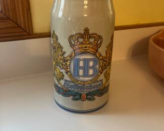 Rear vintage German HB Munchen 1 Liter beer Stein