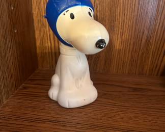 Avon Snoopy