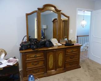 Dresser & mirror