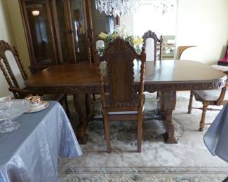 Traditional dining set with 6 chairs & matching breakfront