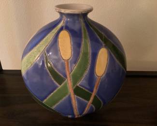 Eduardo Vegas cat tail vase