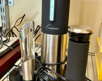 Rabbit electric wine opener set