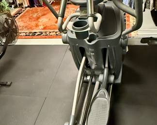 Octane Fitness Pro 3500 Elliptical Machine