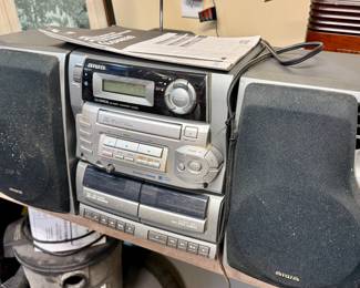 Aiwa Compact Disc Carry Component System