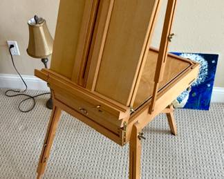 Portable wood French Easel with storage drawer