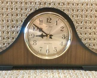 Linden mantle chime clock